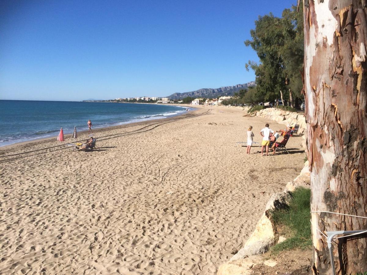 Mobile Homes By Kelair At Playa Montroig Camping Resort Tarragona Exterior photo