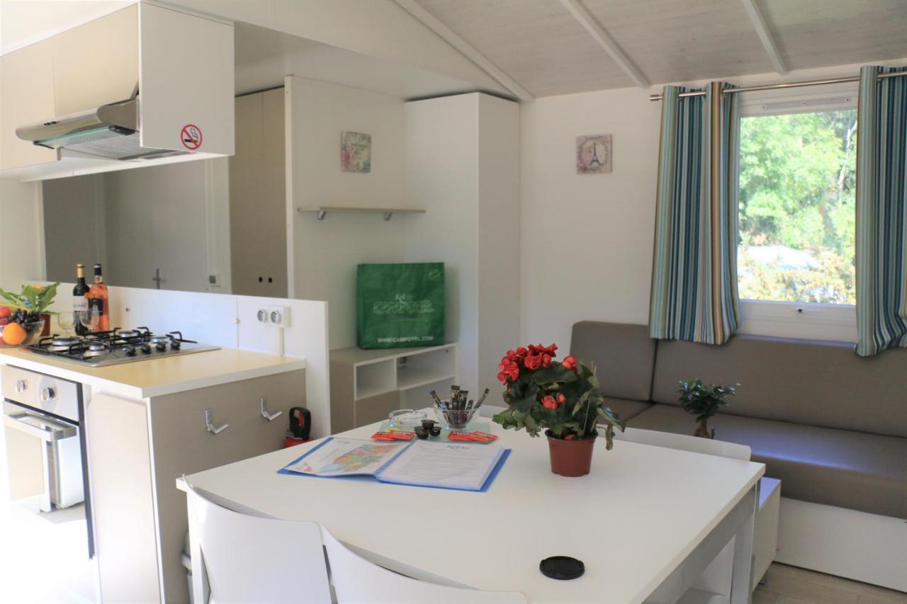 Mobile Homes By Kelair At Playa Montroig Camping Resort Tarragona Exterior photo